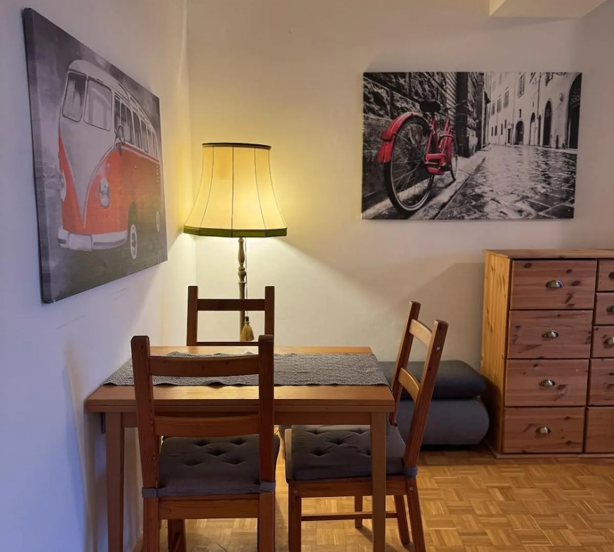 Cozy Apartment With Balcony Near Yppenplatz! Vienna