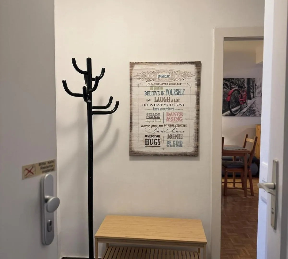 Cozy Apartment With Balcony Near Yppenplatz! Vienna