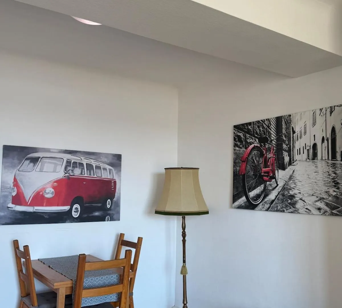 Cozy Apartment With Balcony Near Yppenplatz! Vienna