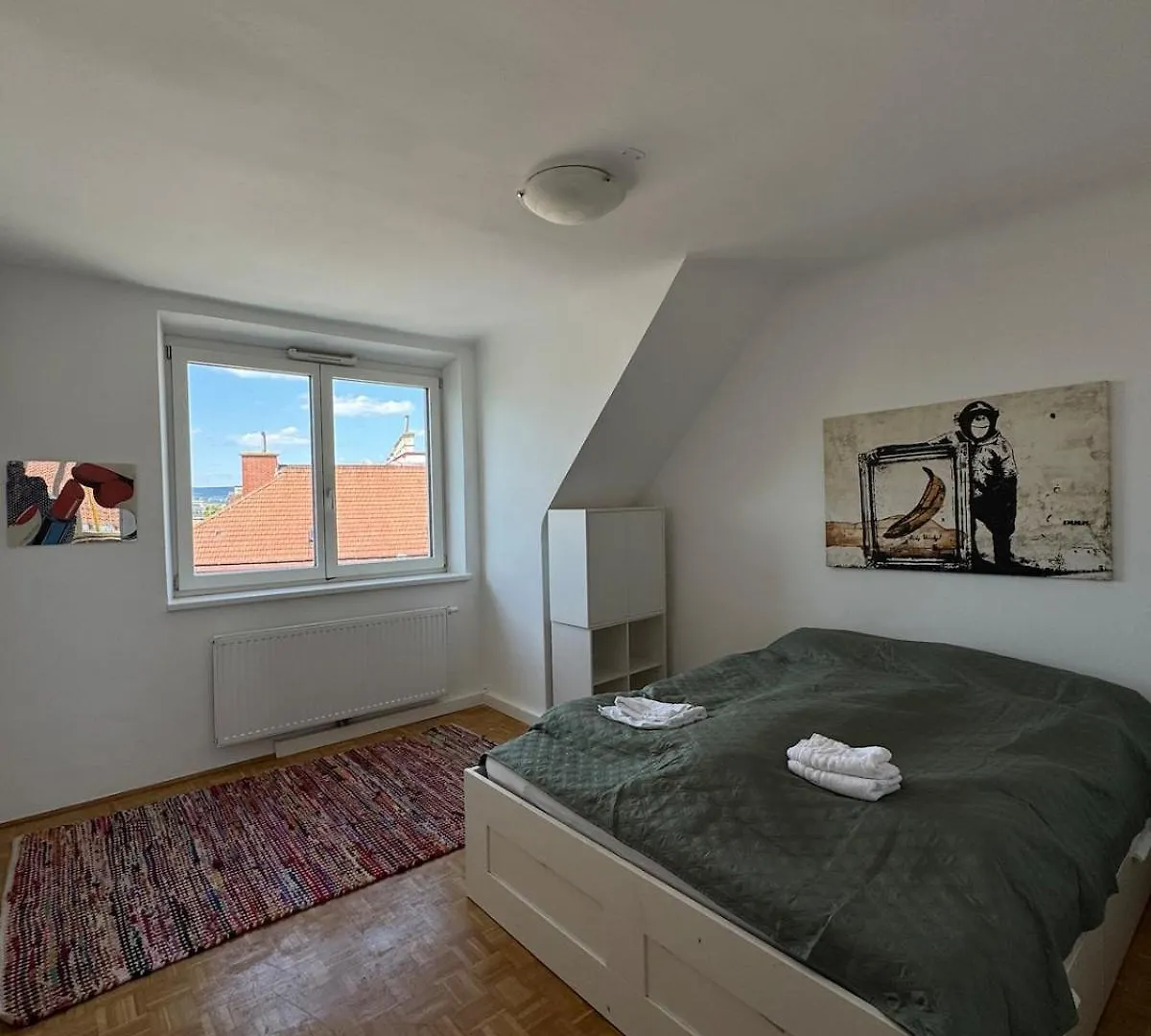 Cozy Apartment With Balcony Near Yppenplatz! Vienna